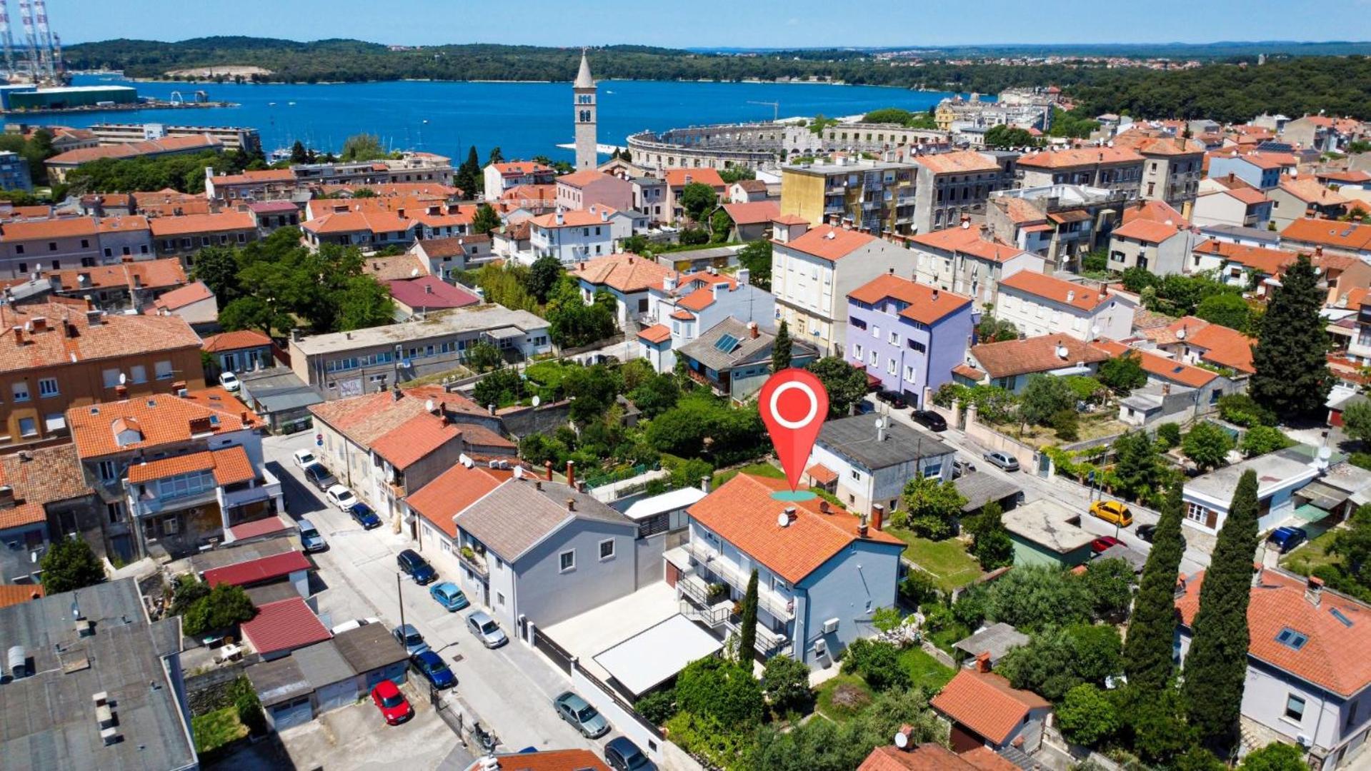 Life With Free Parking Pula